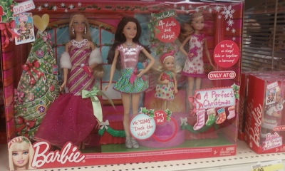 barbie a perfect christmas dolls